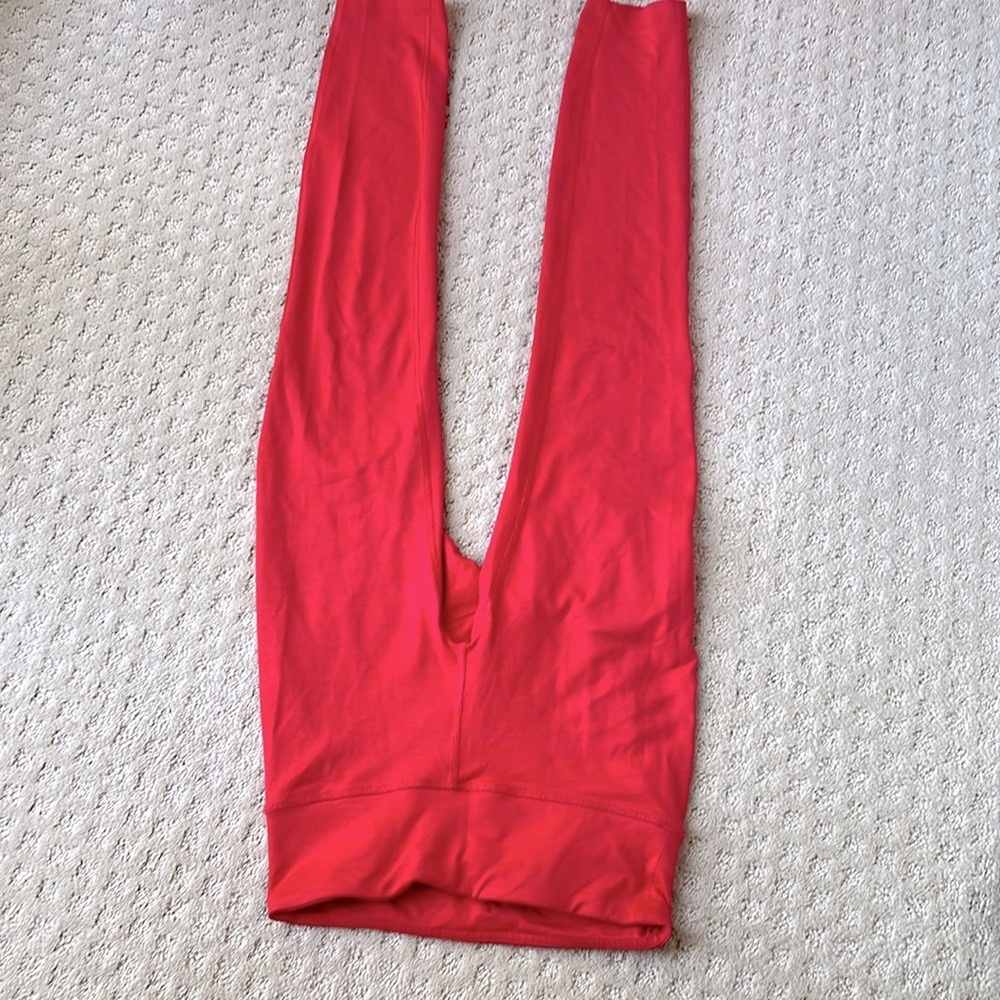 Outdoor Voices red leggings. Size XS